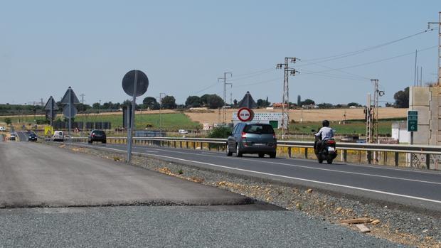 Las obras de la carretera A-392 dieron comienzo hace ocho años